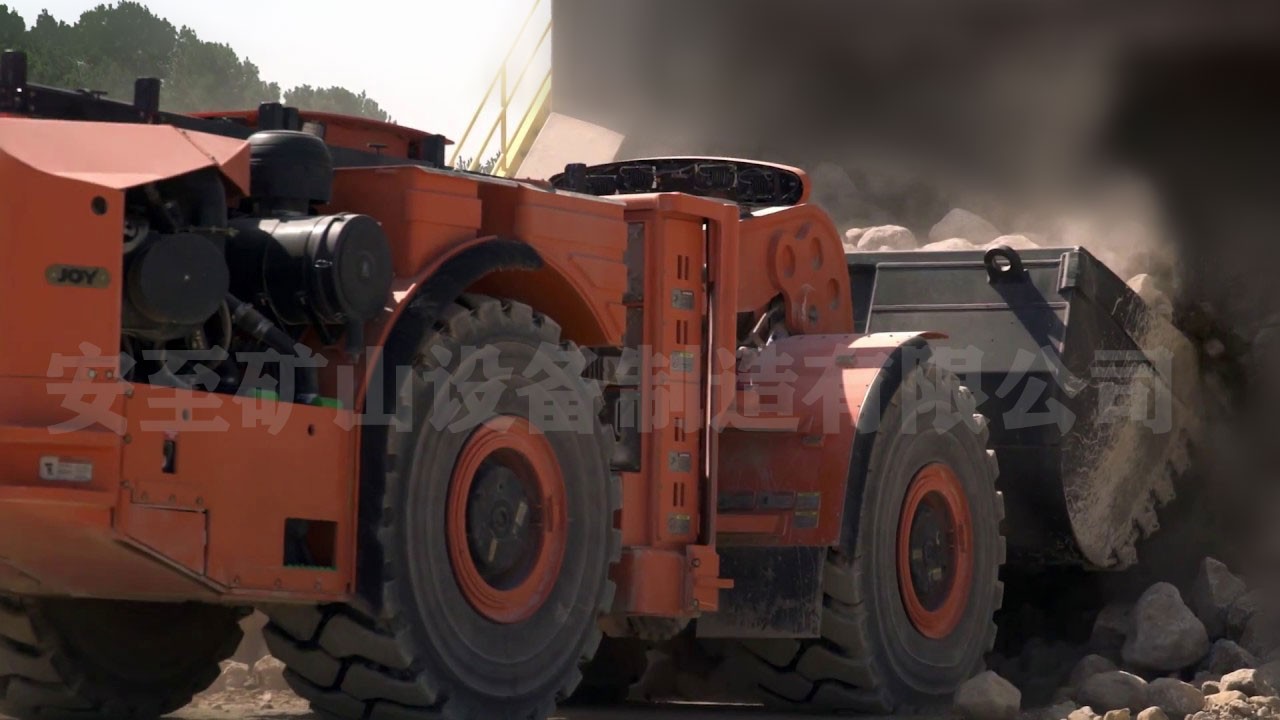 1立方電動鏟運(yùn)機(jī)